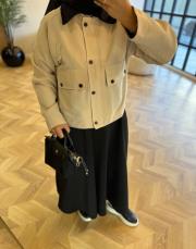 bej yaka kadife detaylı kısa treçnkot 3